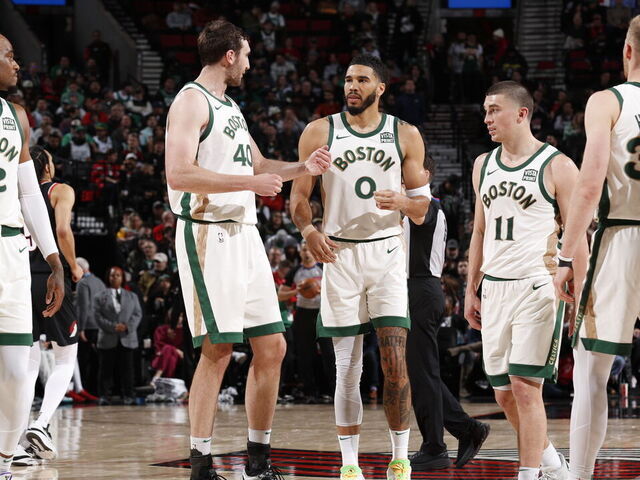 Celtics reach 50 wins with comfy victory vs. Blazers