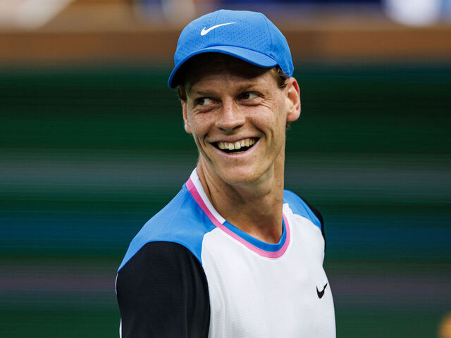 Sinner goes 12-0 against fellow Italians with win at rain-delayed Miami Open