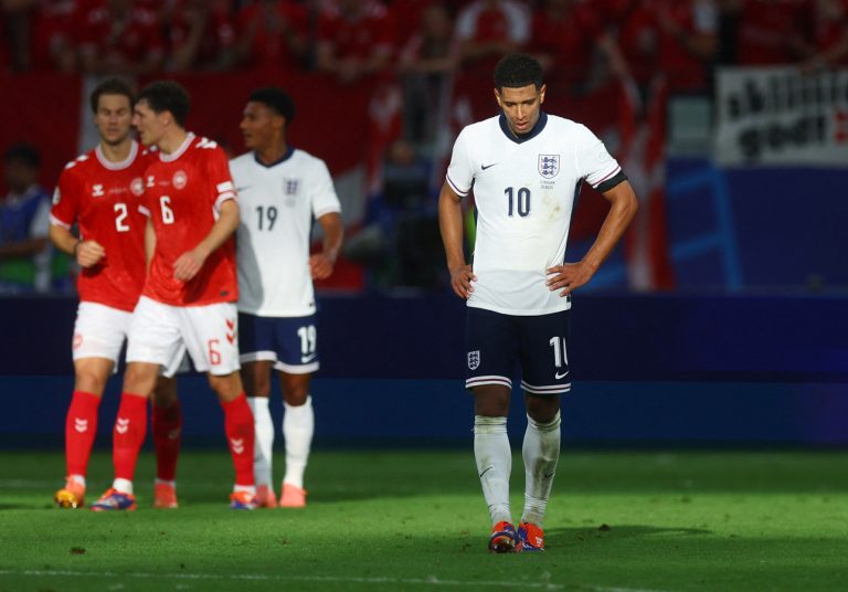 Flets Engeland maakt weinig indruk: Denemarken houdt titelkandidaat op gelijkspel
