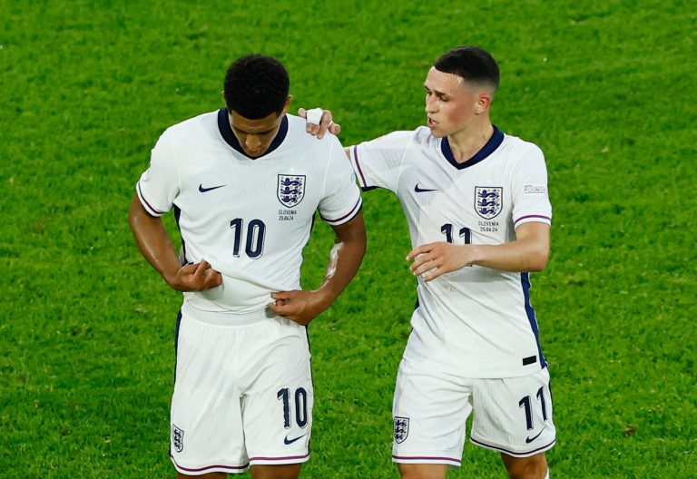 Engeland doet pijn aan de ogen: bondscoach Gareth Southgate onder vuur met fletse groepswinnaar op EK