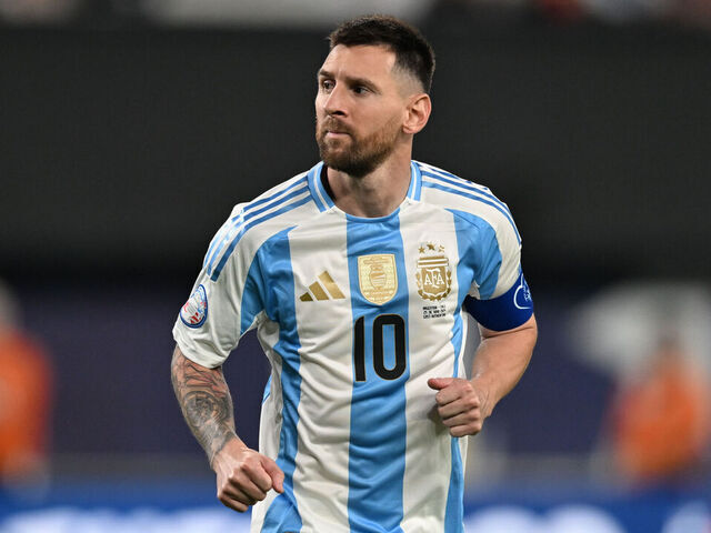 Messi says leg injury suffered vs. Chile is ‘nothing serious’