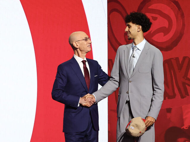 Hawks nemen Zaccharie Risacher met nummer 1 keuze in de NBA-draft