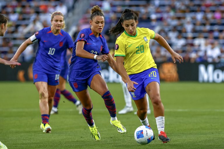 De Verenigde Staten van Amerika en Brazilië ontmoeten elkaar voor Olympisch goud in rematch W Gold Cup