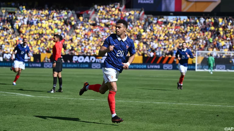 Frankrijk heeft absolute sterren niet nodig om te winnen van Colombia: Désiré Doué opent rekening met twee doelpunten