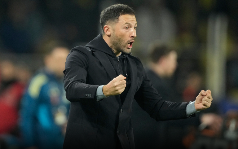 Koppige coach van Fenerbahçe luisterde niet naar clubartsen, nu ligt hij in het ziekenhuis