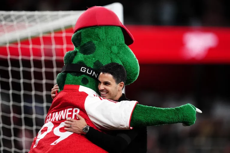Arsenal ruikt titel: ‘We zijn nu de allergrootste fans van Bournemouth’