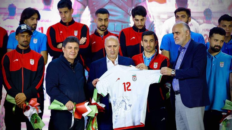 Bondscoach Iran wil fitheid spelers verbeteren voor WK voetbal na weken zonder competitie