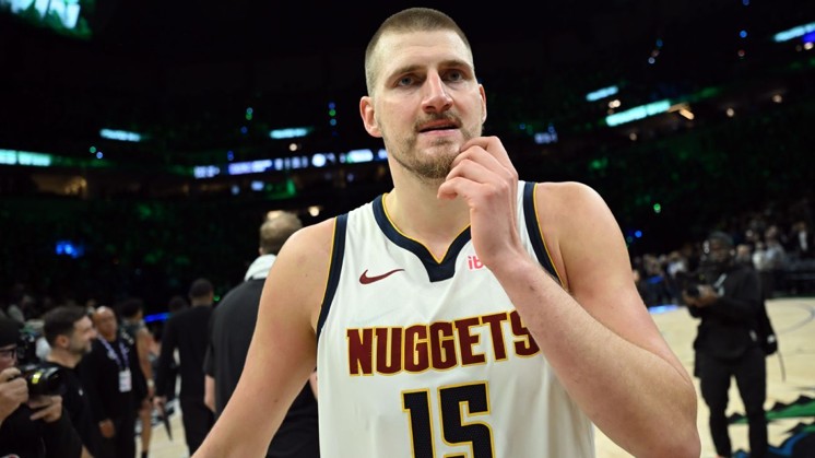 Jokic hard na uitschakeling Nuggets: “In Servië zouden we allemaal ontslagen worden”