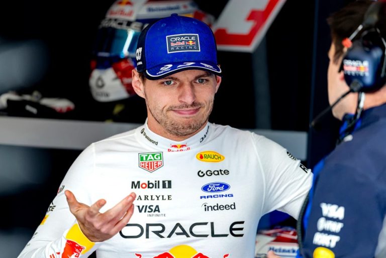 Max Verstappen sluit teleurstellende sprintkwalificatie af als zevende: ‘Ik worstelde met de auto’